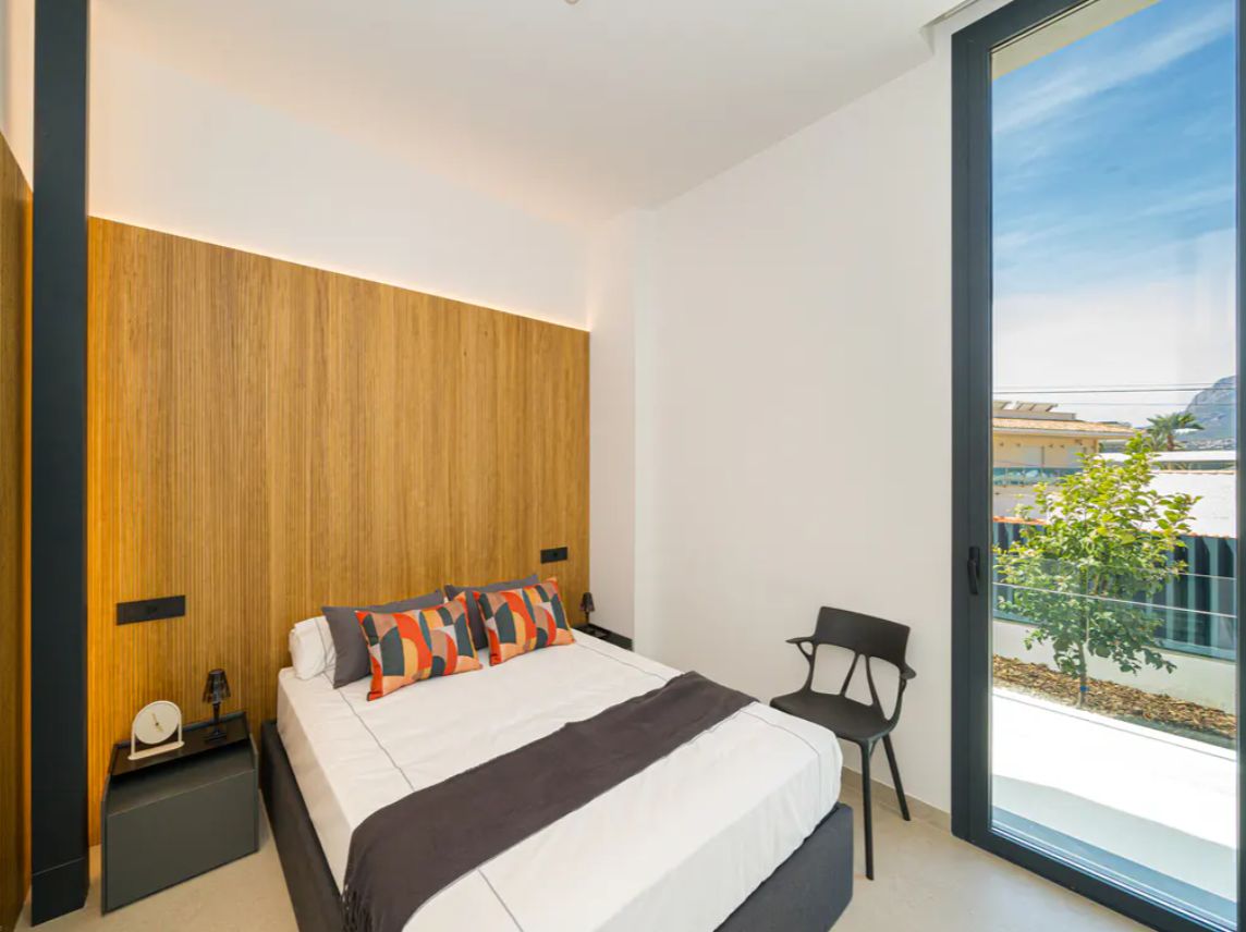 Villa de lujo de obra nueva en El Albir con vistas panorámicas al mar
