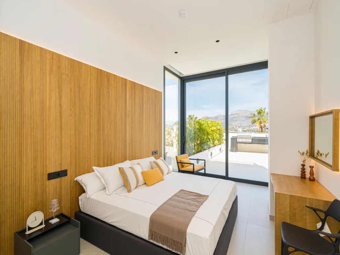 Villa de lujo de obra nueva en El Albir con vistas panorámicas al mar