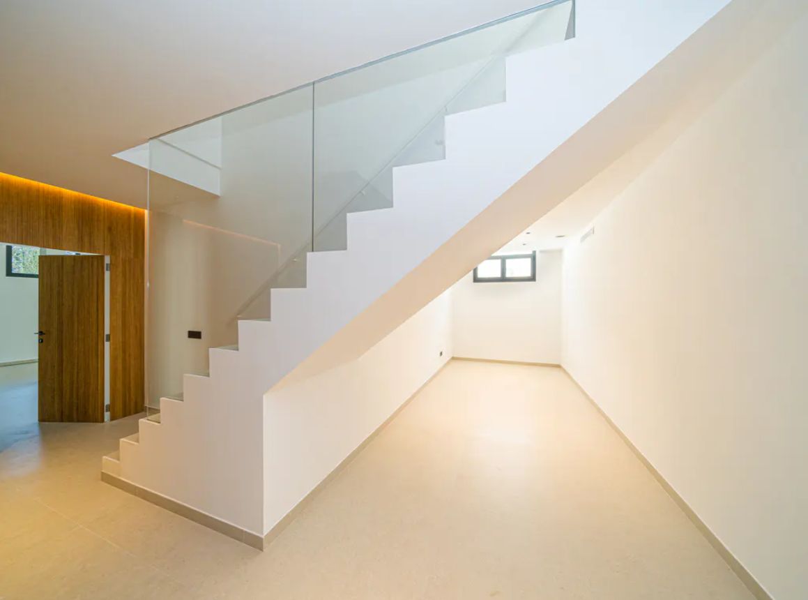Villa de lujo de obra nueva en El Albir con vistas panorámicas al mar