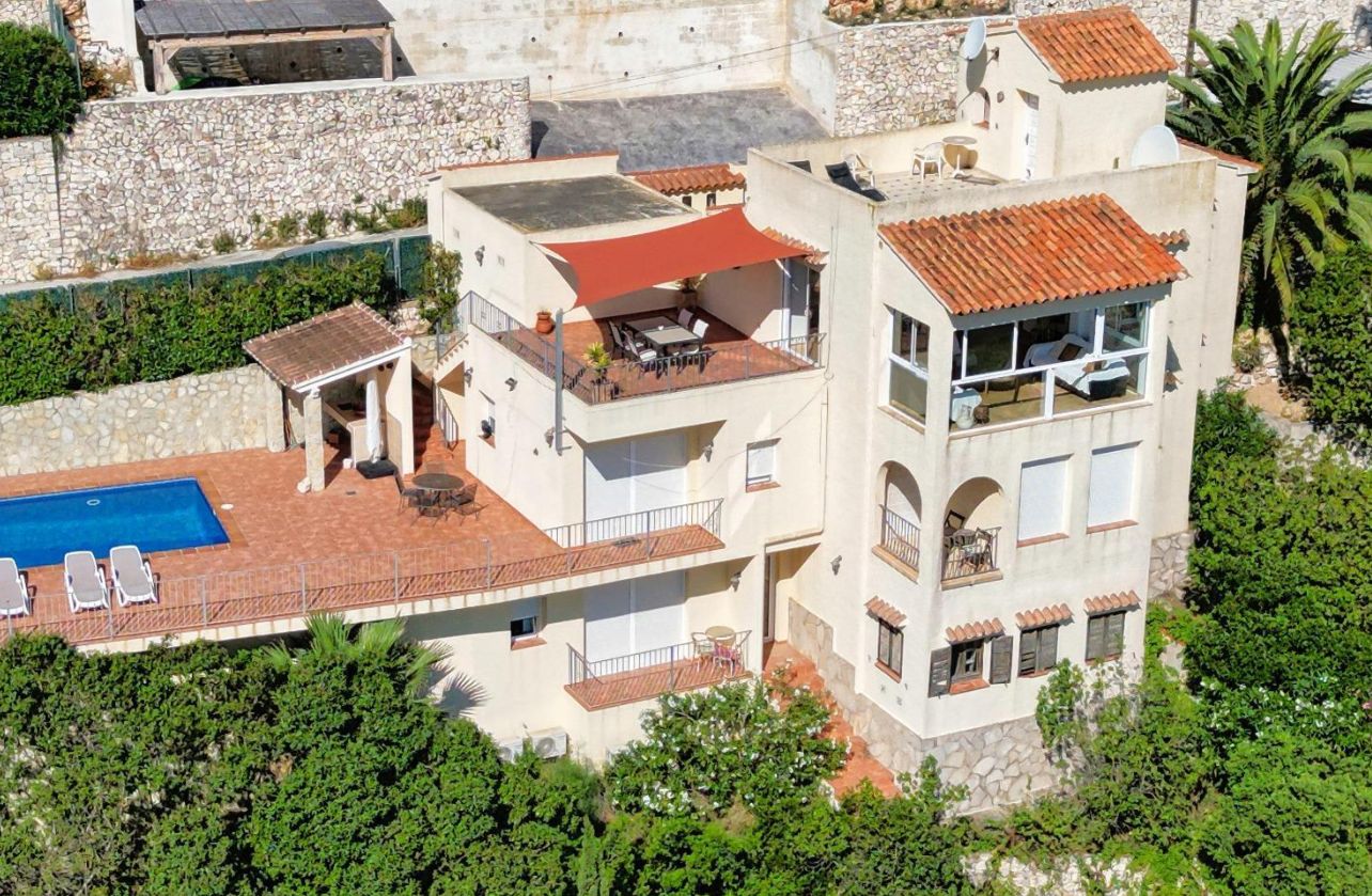 Lyxvilla vid Isla del Portichol med spektakulär havsutsikt i Jávea