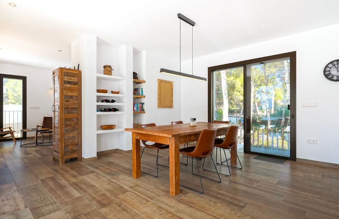 Villa moderna de nueva construcción junto a Cala Blanca en Jávea