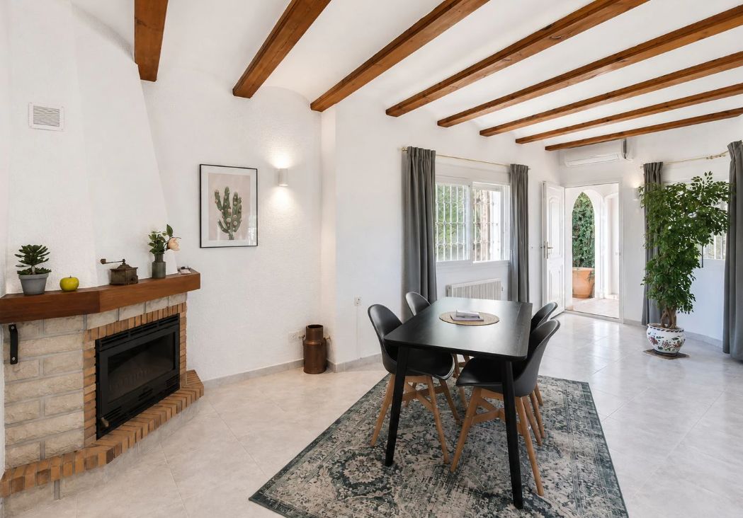 Mediterrane villa met uitzicht op zee en het kasteel van Dénia in El Montgó