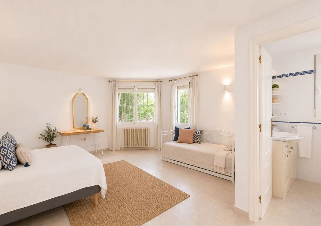 Mediterrane villa met uitzicht op zee en het kasteel van Dénia in El Montgó