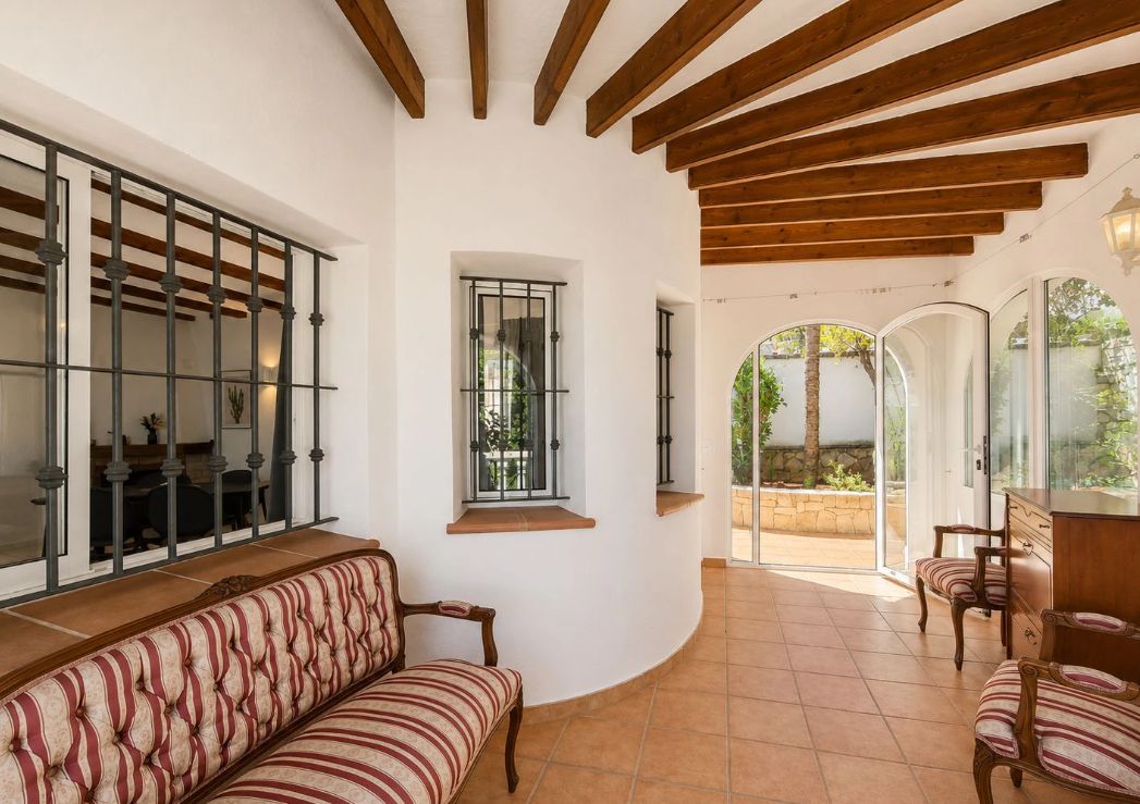 Mediterrane villa met uitzicht op zee en het kasteel van Dénia in El Montgó