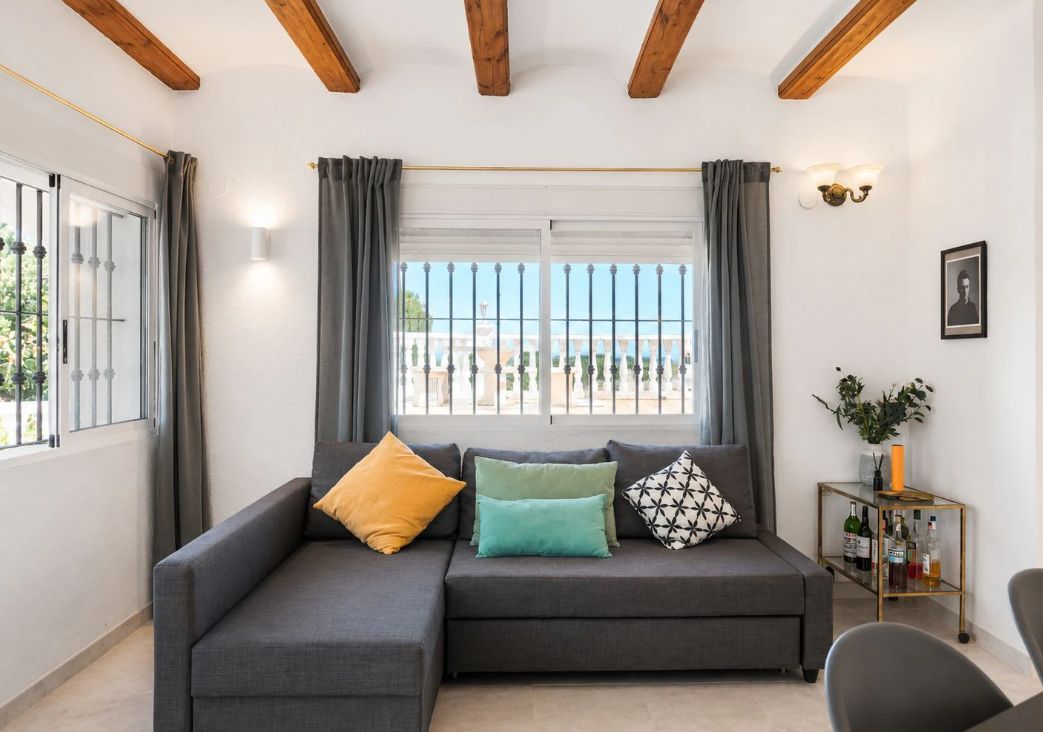 Mediterrane villa met uitzicht op zee en het kasteel van Dénia in El Montgó