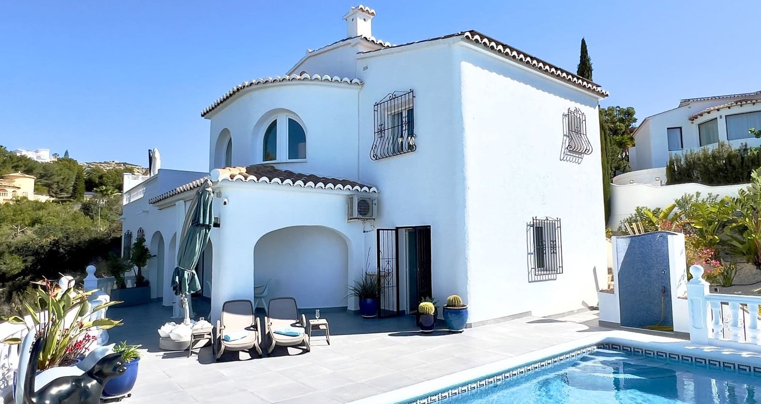 Villa rénovée avec vue sur la vallée et la mer à Magnolias, Cumbre del Sol