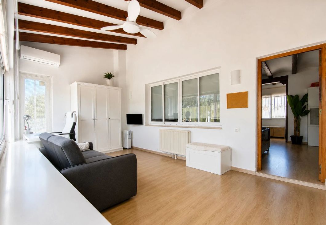 Villa méditerranéenne rénovée à vendre à El Montgó, Dénia