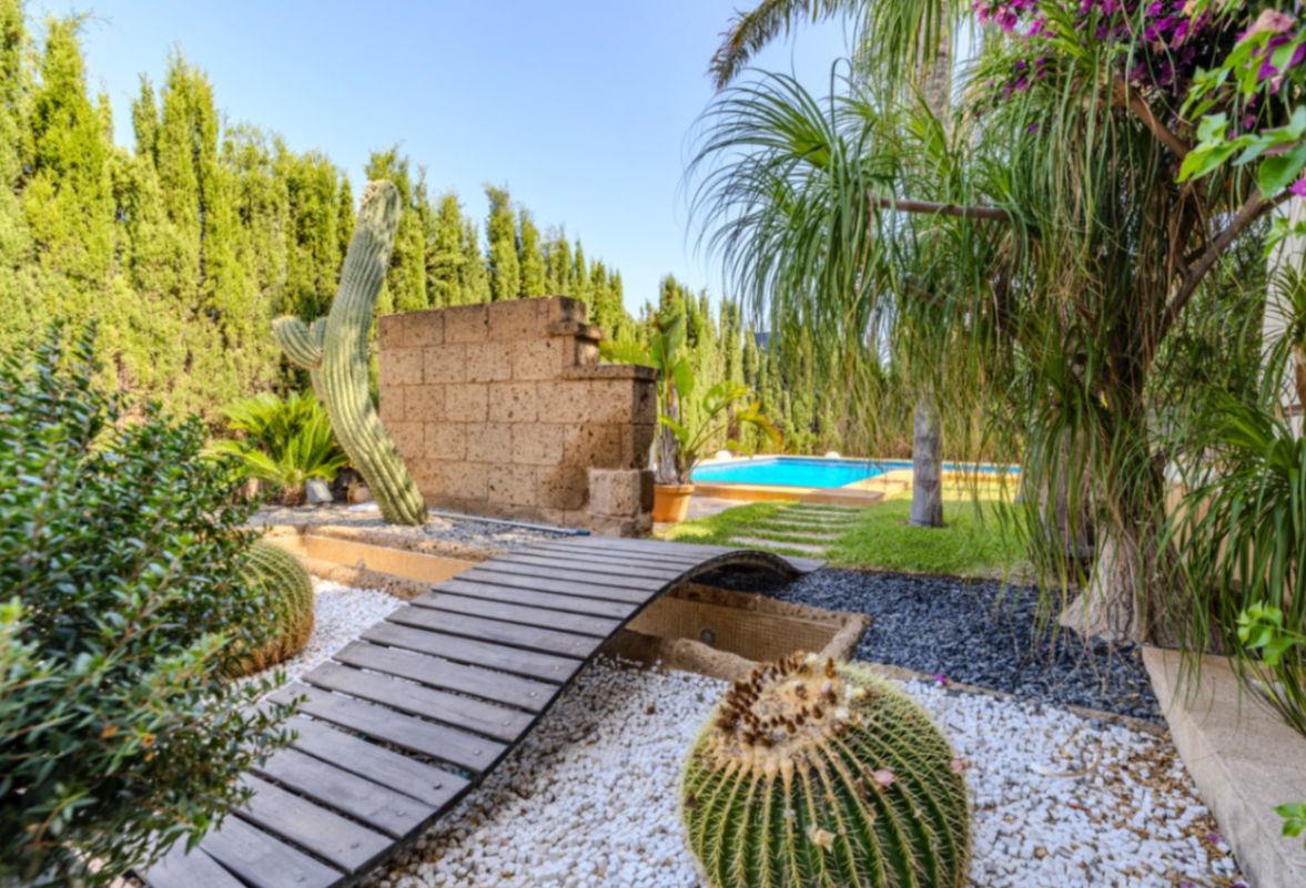 Hochwertige mediterrane Villa in San Nicolás, Dénia