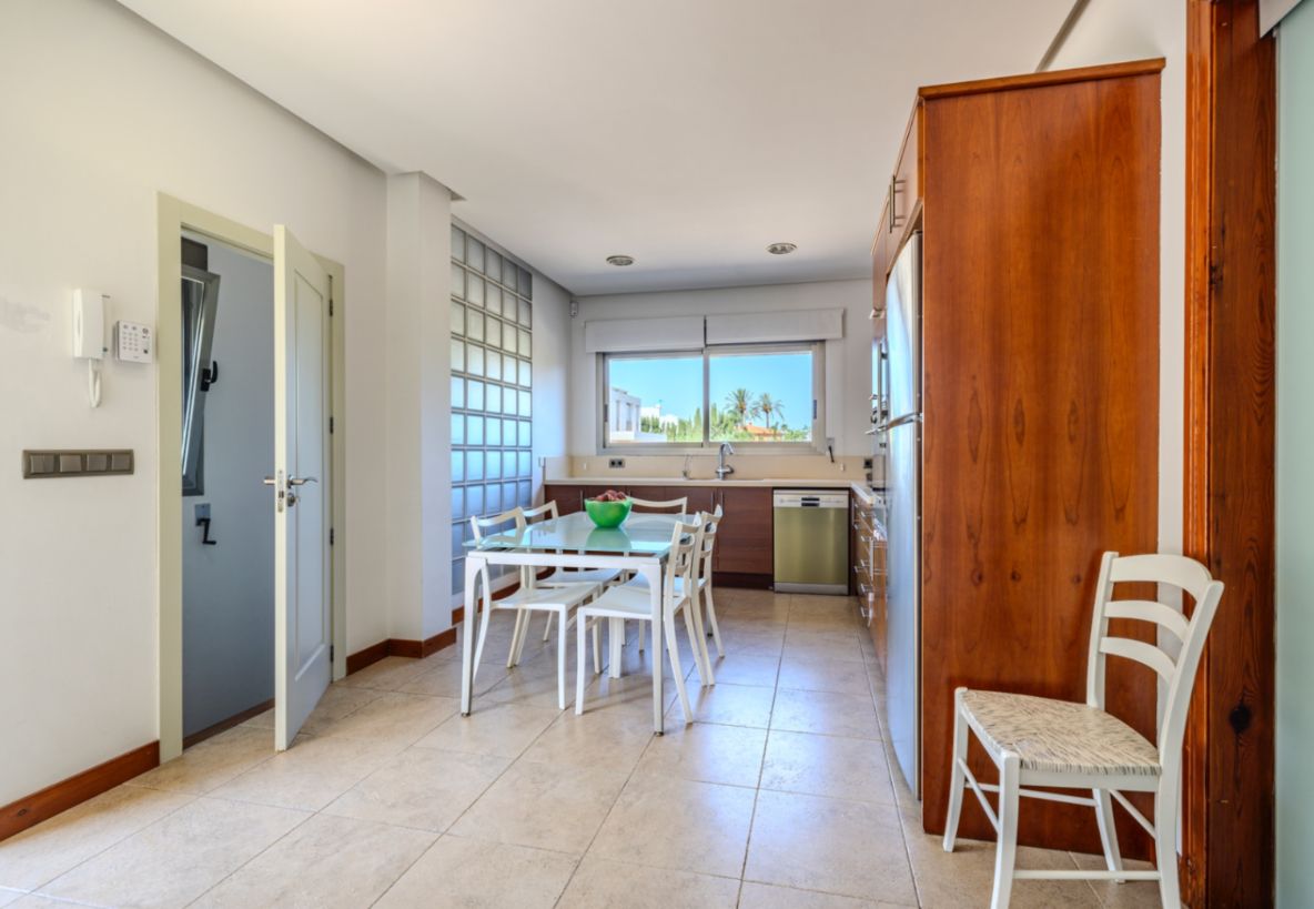 Hochwertige mediterrane Villa in San Nicolás, Dénia