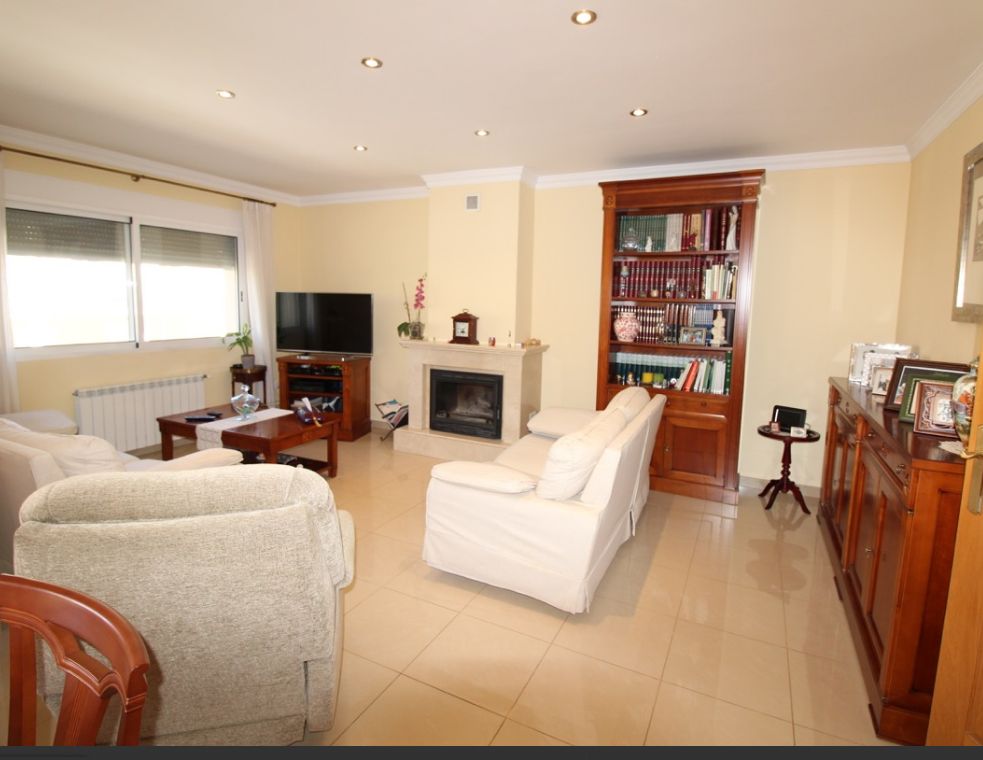 Villa elegante en venta en zona residencial de Denia
