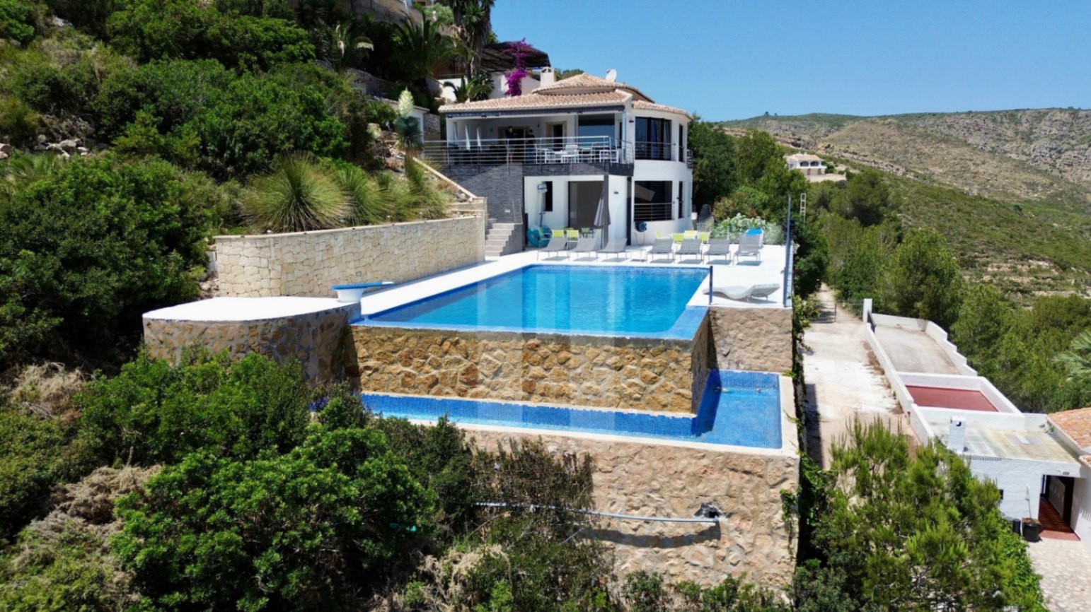Villa de lujo en primera línea de la Cala Granadella Jávea