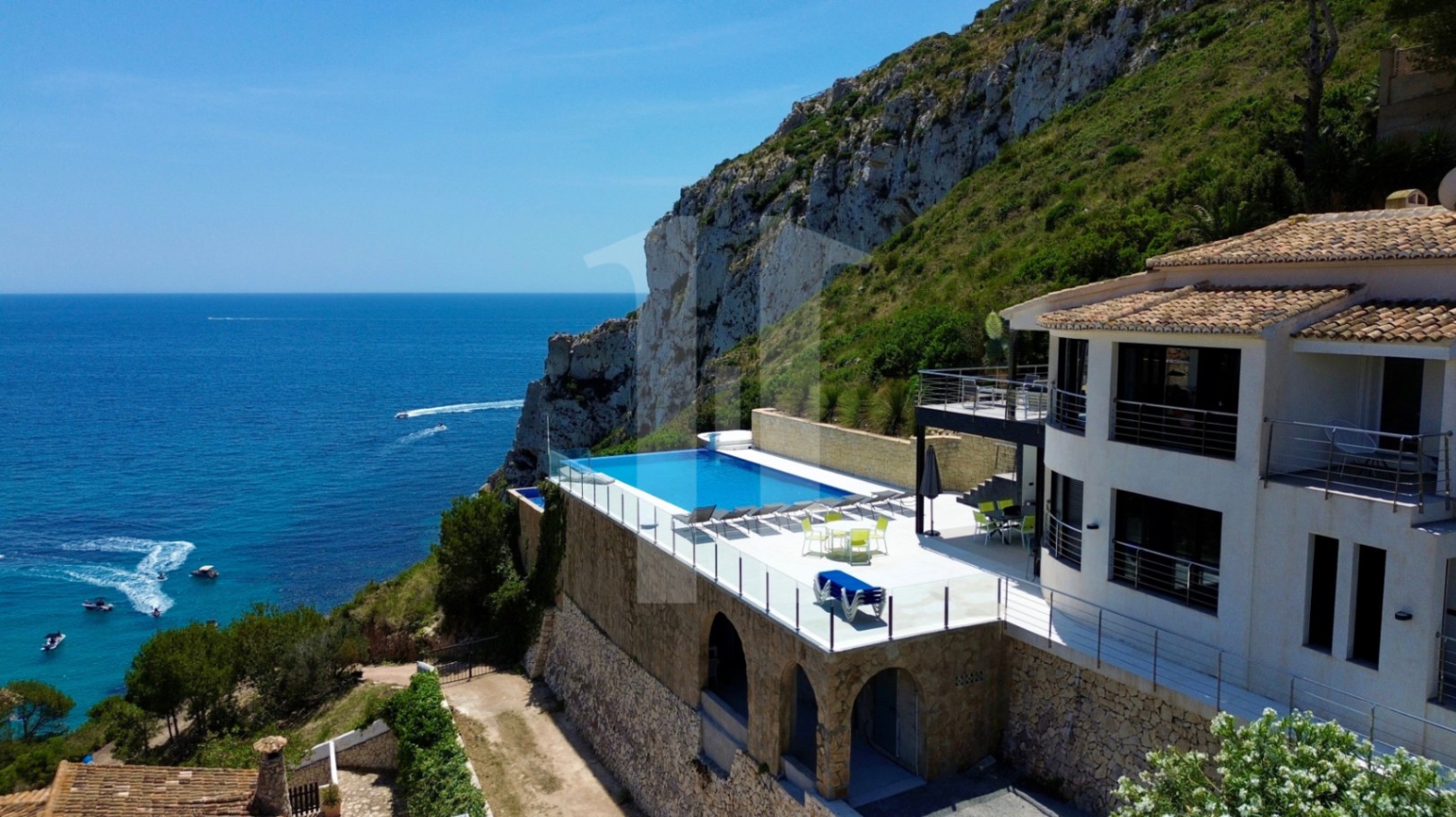 CBHN1322 - Villa de luxe en première ligne de la Cala Granadella à Jávea