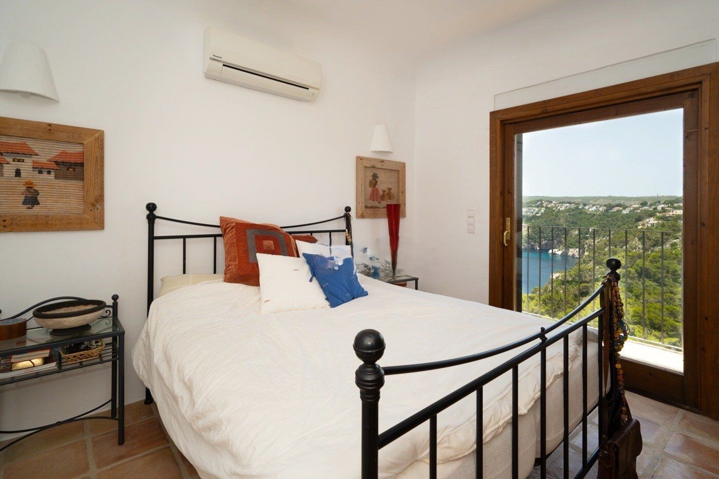 Mediterranean villa i första linjen med imponerande havsutsikt i Javea