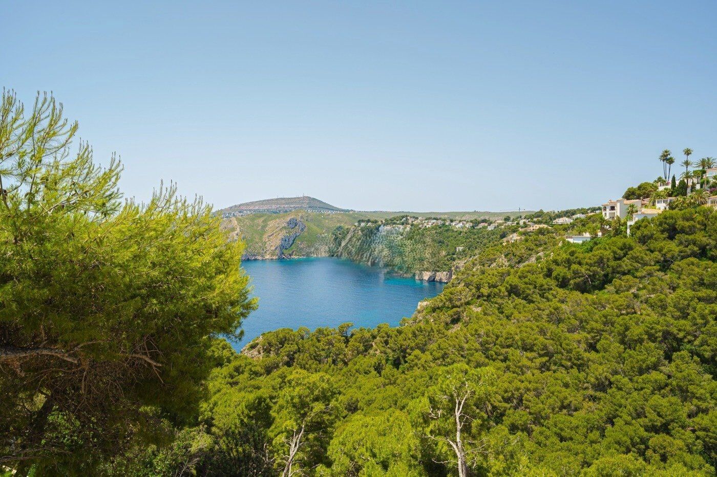 Mediterranean villa i första linjen med imponerande havsutsikt i Javea