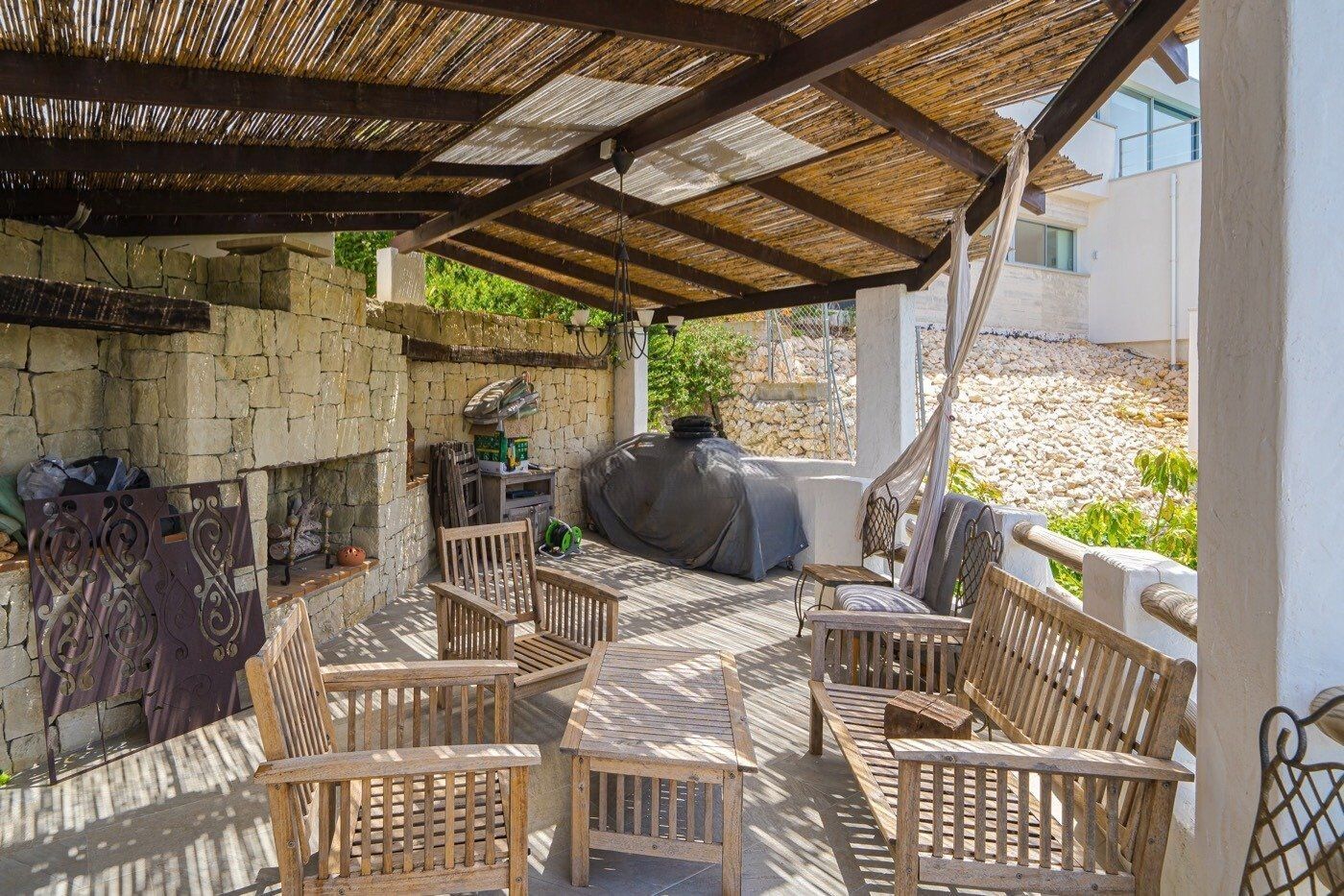 Mediterranean villa i första linjen med imponerande havsutsikt i Javea