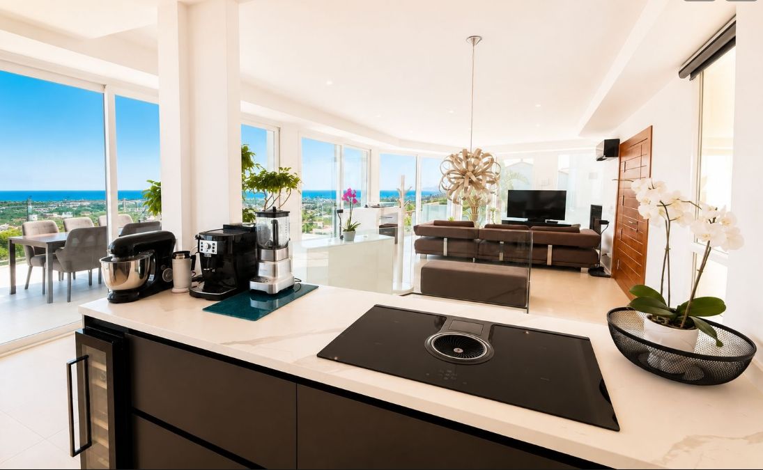 Villa rénovée avec vue sur la mer à Marquesas, Dénia