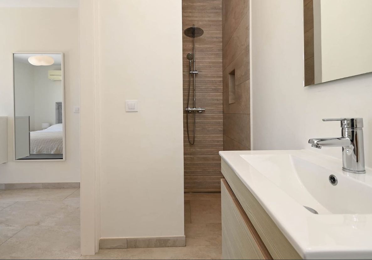 Certaines maisons offrent une vue. Celle-ci en offre toutes.