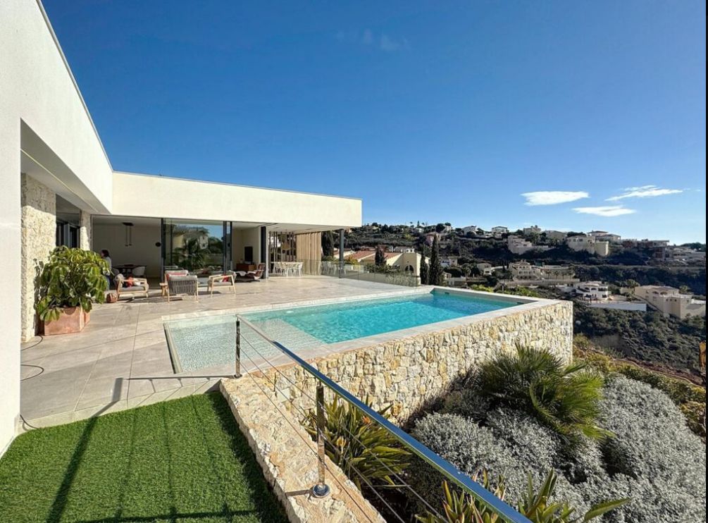 Magnífica villa con vistas al mar