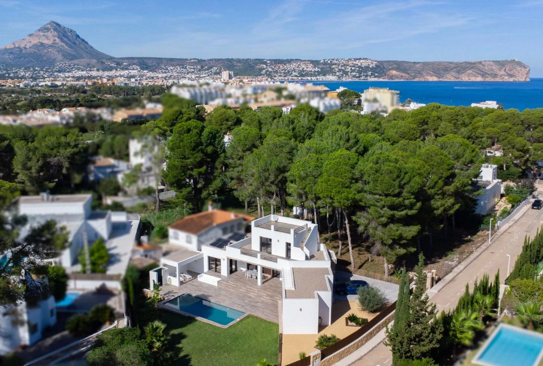 Villa moderne à quelques pas de la mer à Javea
