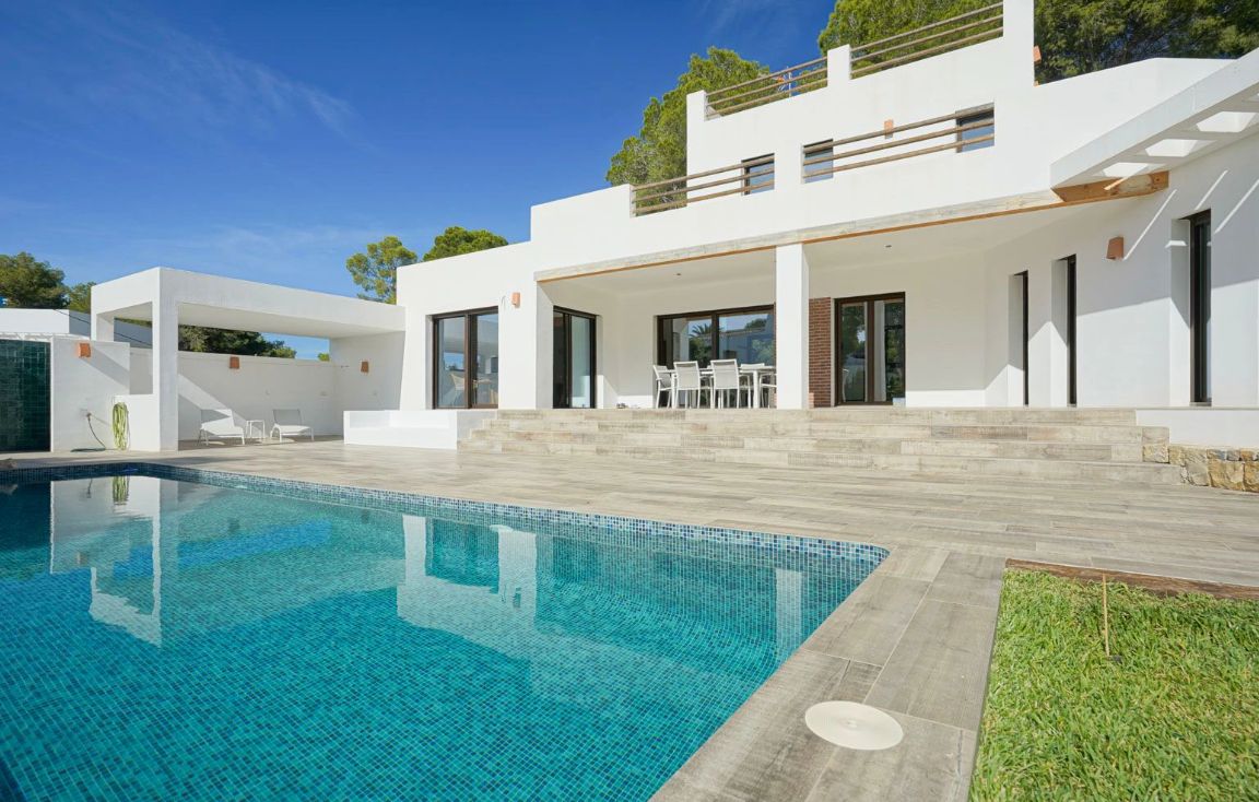 CP1315 - Moderne Villa nur wenige Schritte vom Meer entfernt in Javea