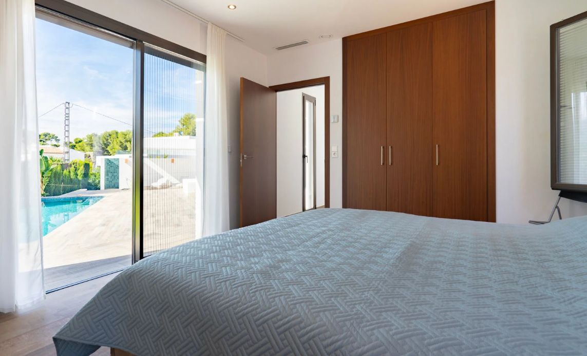 Villa moderne à quelques pas de la mer à Javea