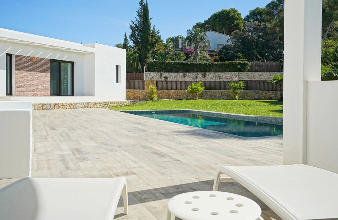 Villa moderne à quelques pas de la mer à Javea