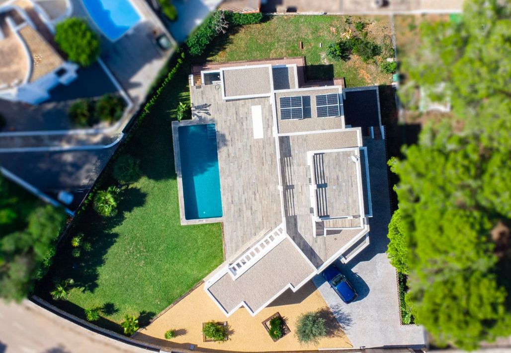 Villa moderne à quelques pas de la mer à Javea