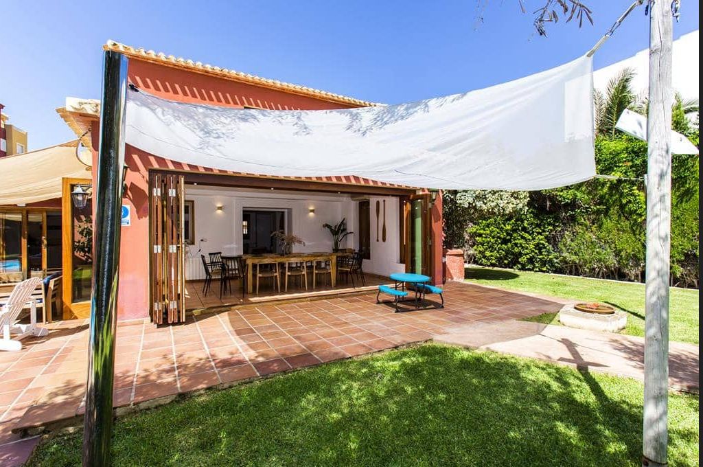 Villa con acceso directo a la playa en Els Molins, Las Marinas, Dénia