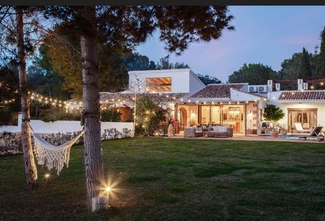 Magnifique finca à Jávea, entièrement rénovée avec d'excellentes qualités.