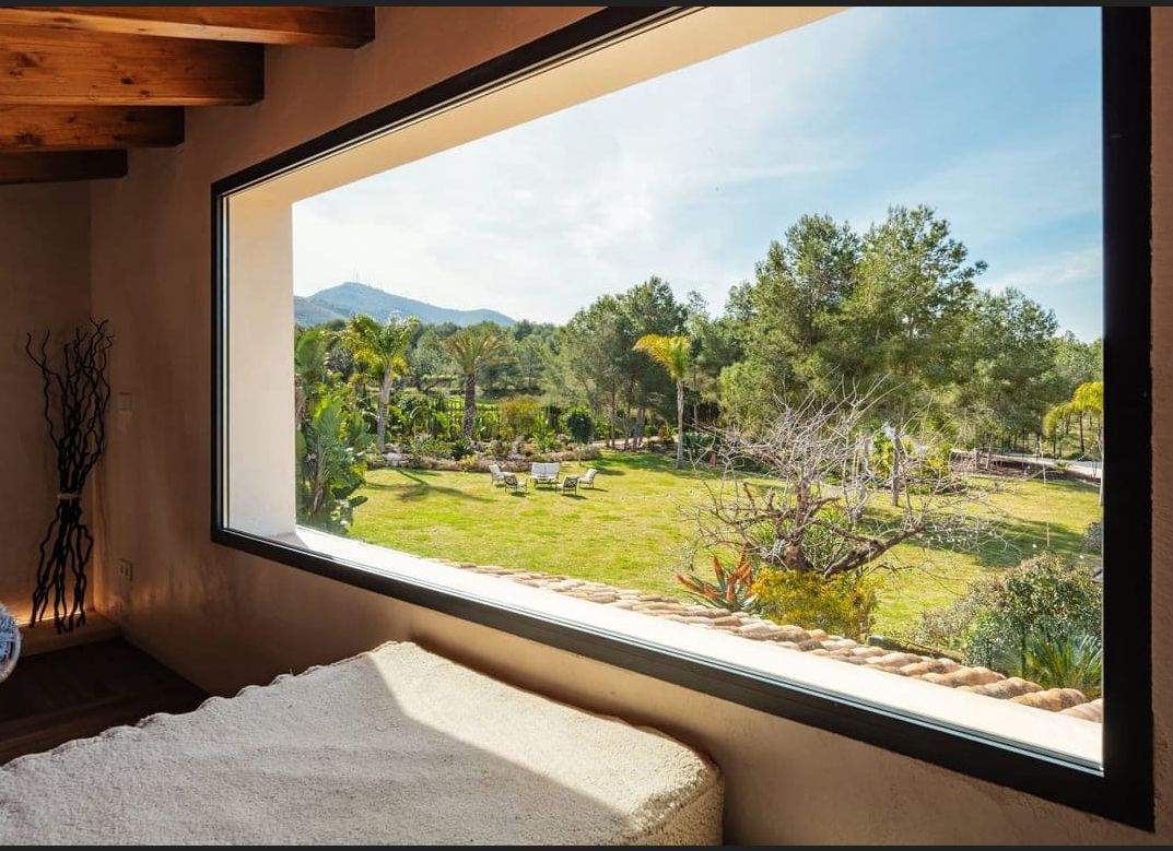 Magnifique finca à Jávea, entièrement rénovée avec d'excellentes qualités.