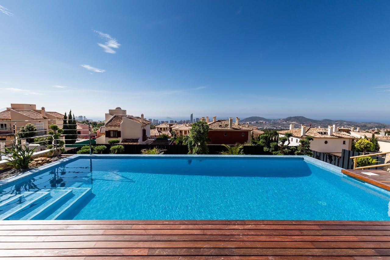 Villa de Lujo en Venta en Finestrat, Alicante