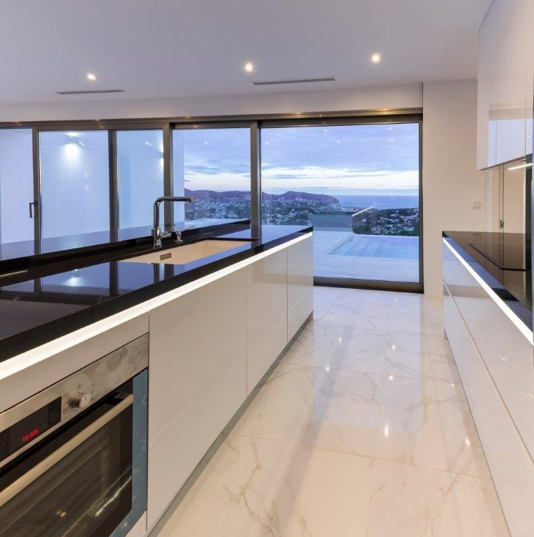 Villa moderne avec vue mer