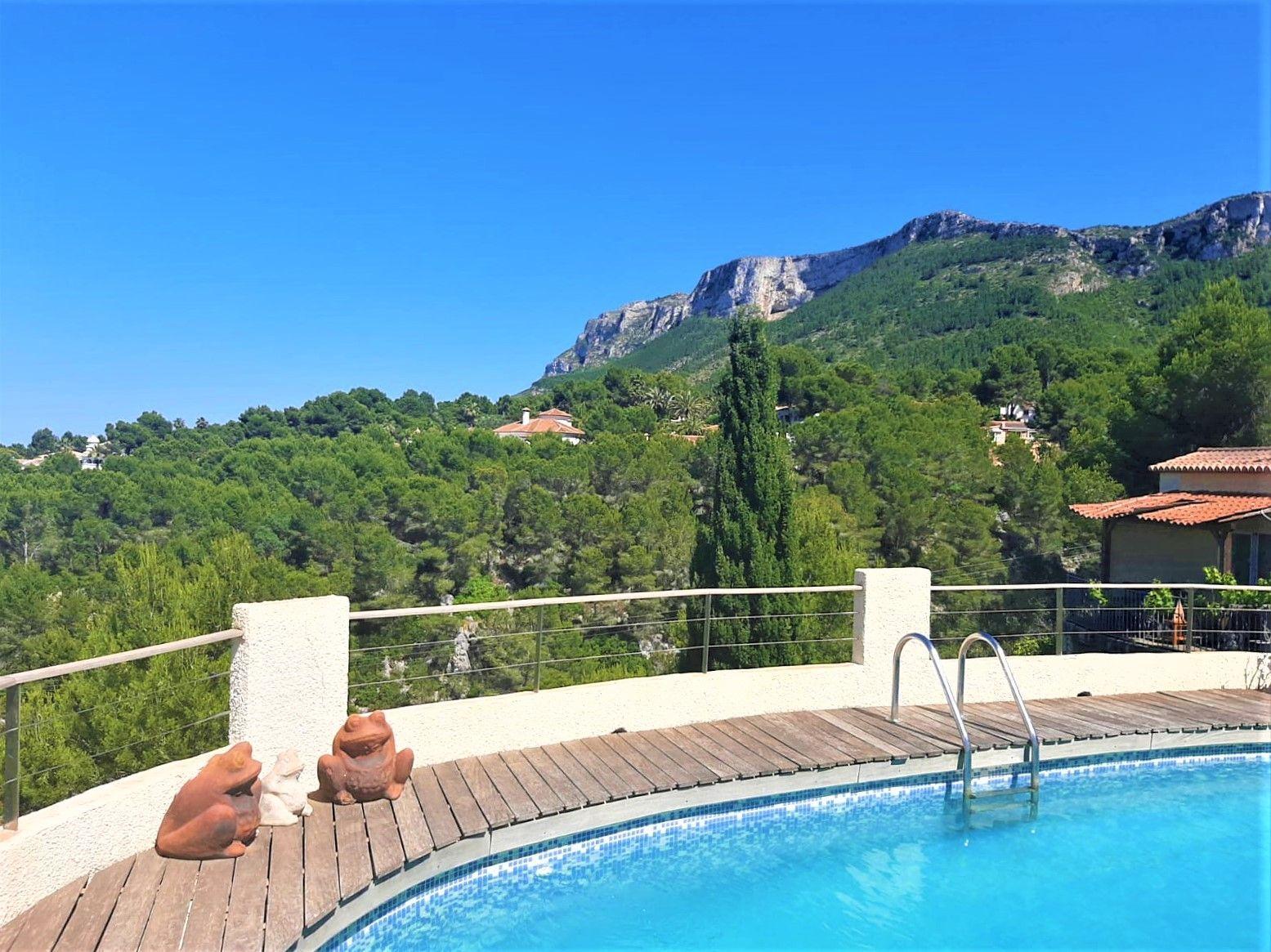 Villa with stunning sea view