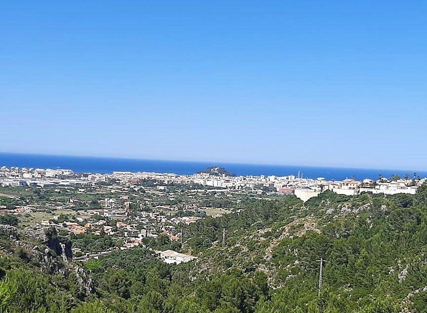 Villa with stunning sea view