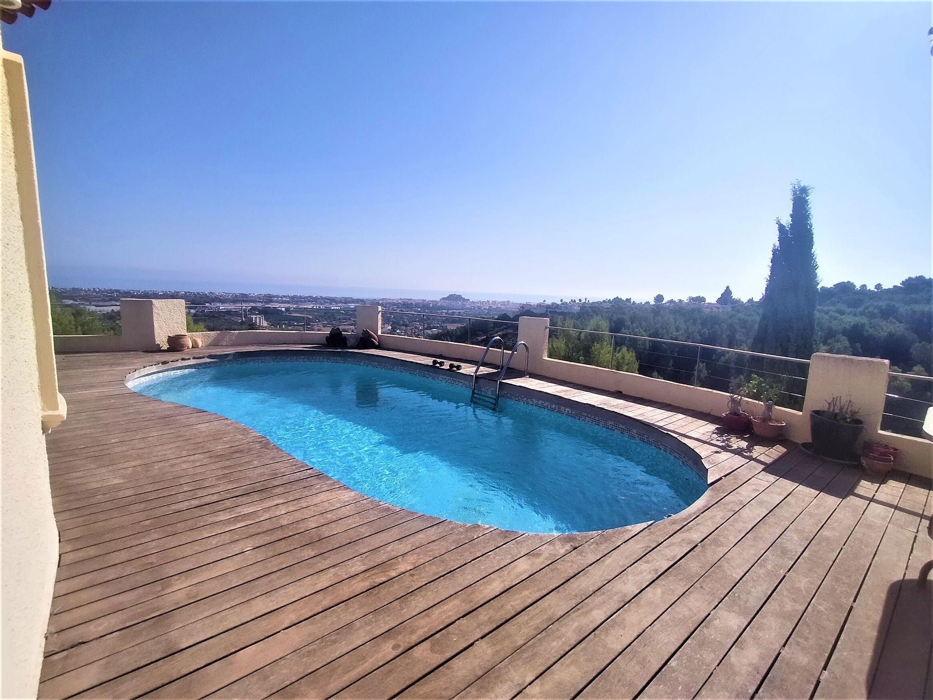 Villa with stunning sea view
