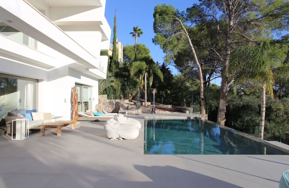Villa à vendre de 5 chambres avec piscine à Altea