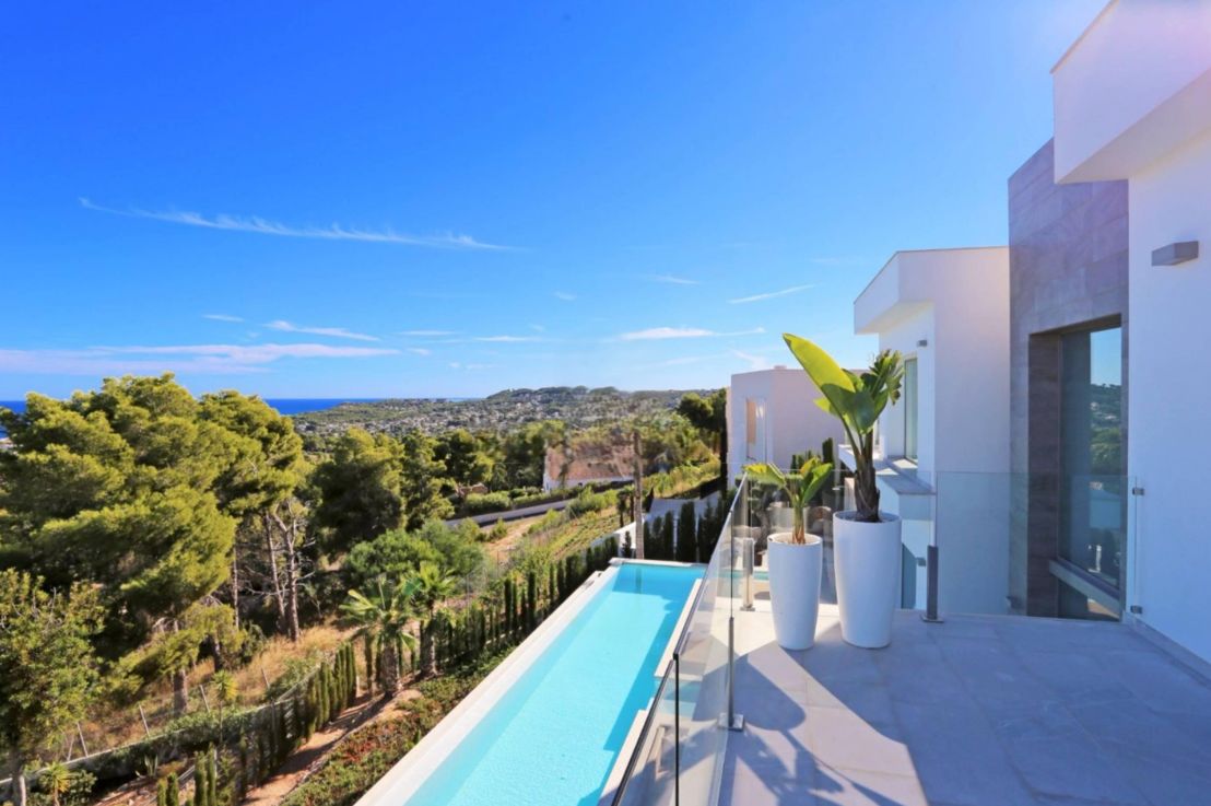 Villa till salu med 4 sovrum och pool i Jávea