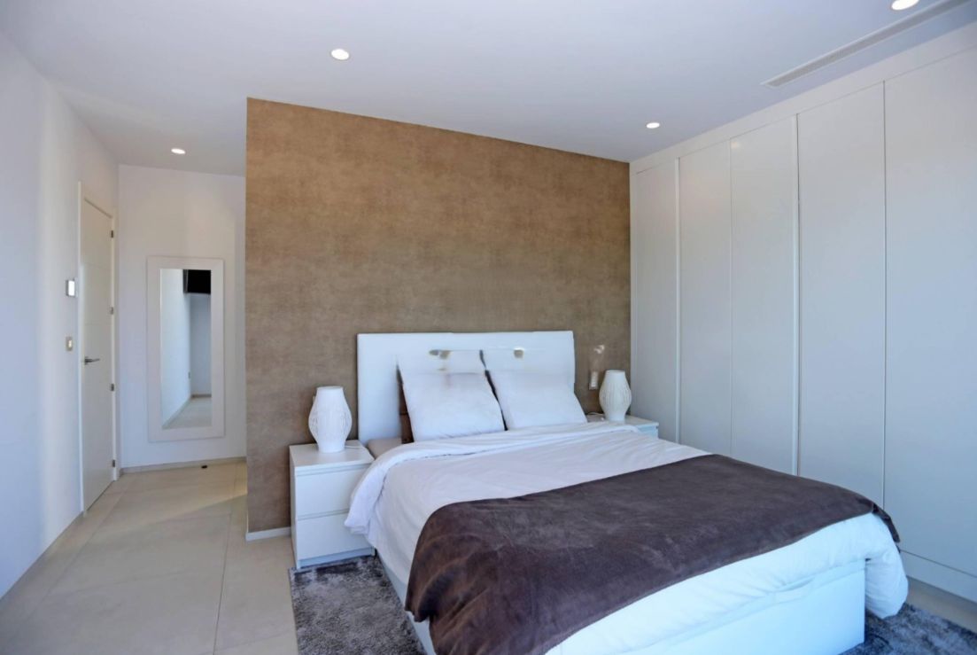 Villa till salu med 4 sovrum och pool i Jávea