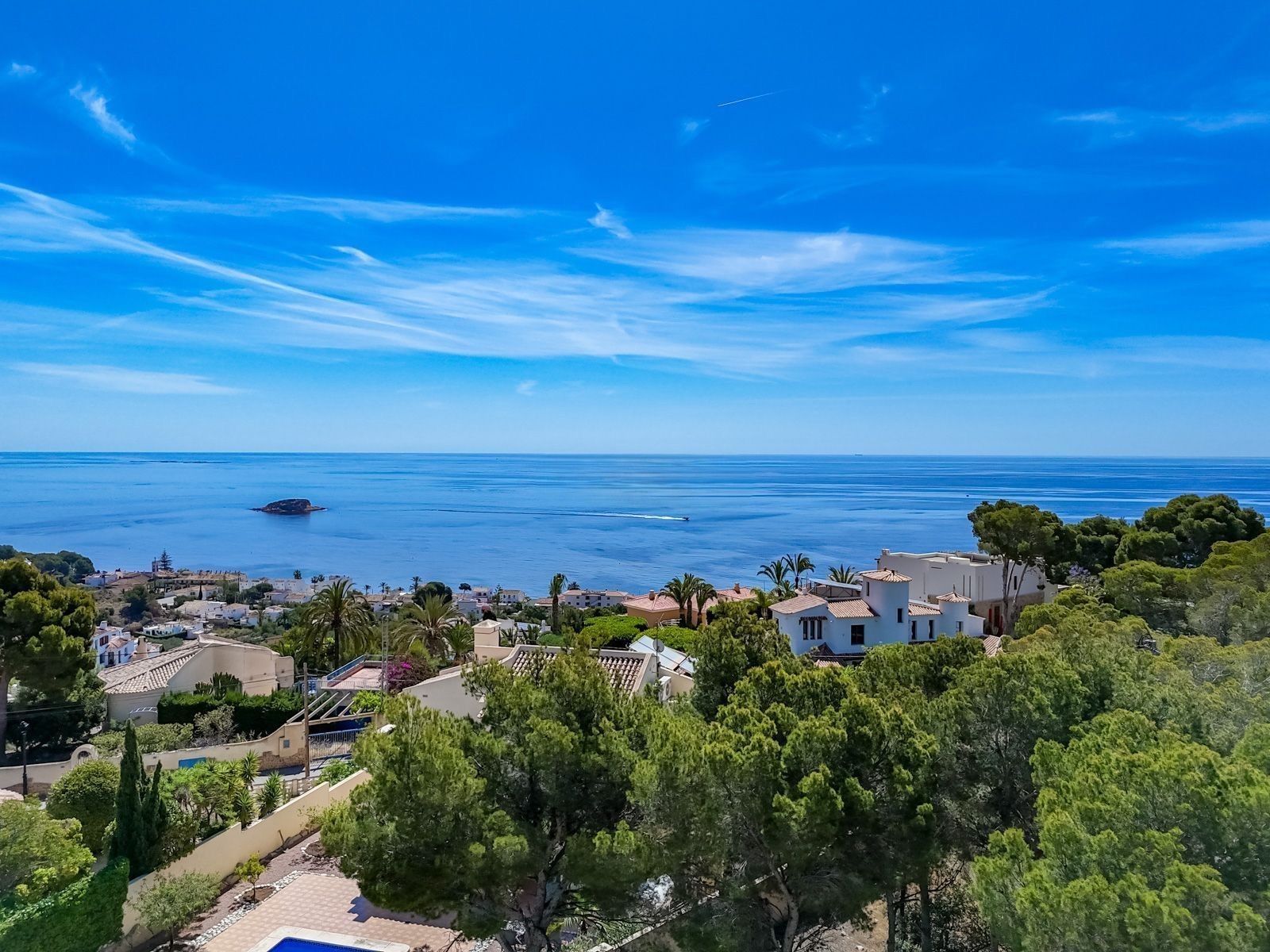 CP1016 - Parcela con vistas al mar y licencia concedida en Altea