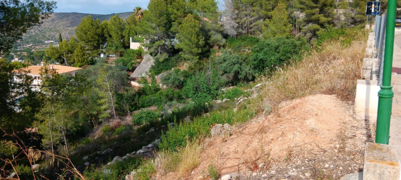 Parcela con vistas panorámicas al Mar en Dénia - La Sella Golf