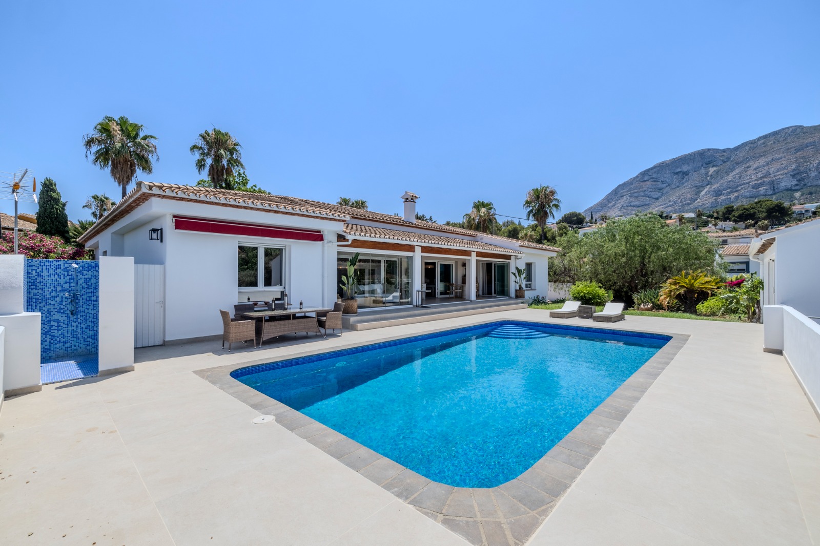 SPECTACULAIRE VILLA MODERNE À DENIA