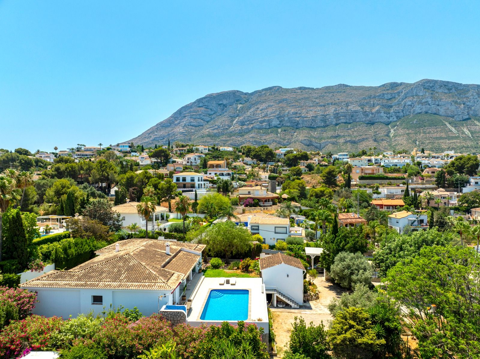 SPECTACULAIRE VILLA MODERNE À DENIA