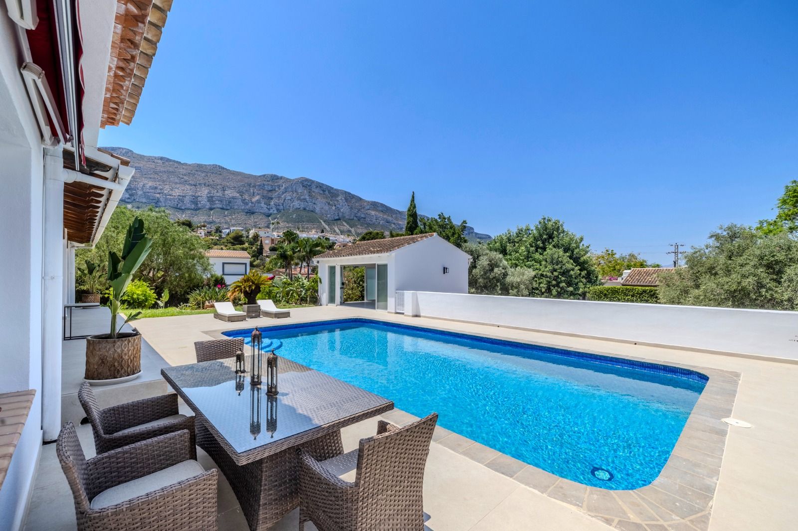 SPECTACULAIRE VILLA MODERNE À DENIA