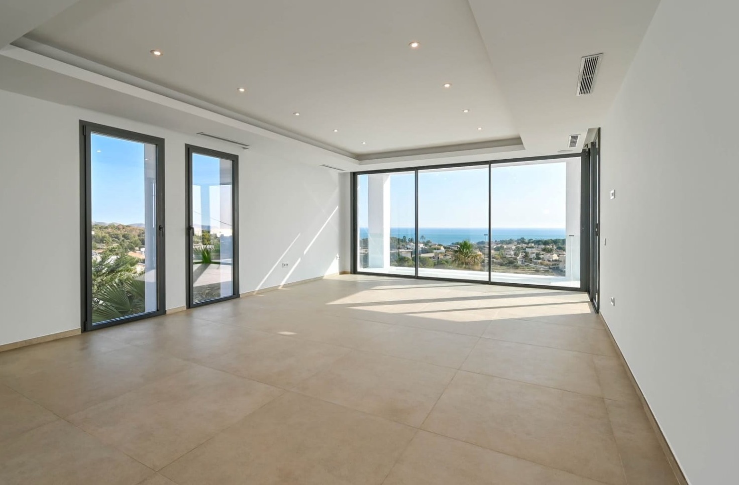 Chalet neuf avec vue sur la mer à Calpe