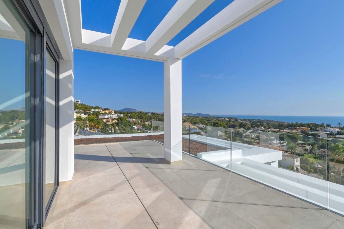 Chalet neuf avec vue sur la mer à Calpe