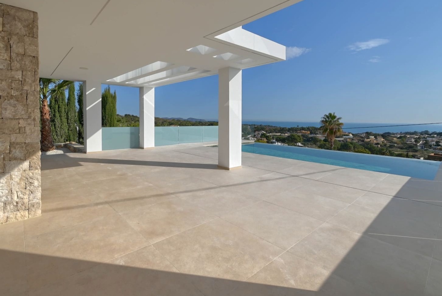 Chalet neuf avec vue sur la mer à Calpe