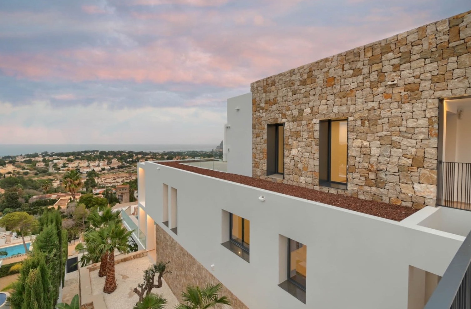 Chalet neuf avec vue sur la mer à Calpe