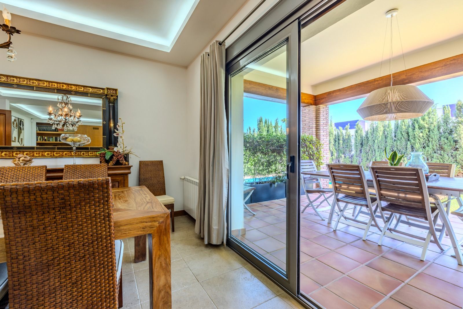 BEAUTIFUL VILLA IN DENIA VERY CLOSE TO THE TOWN