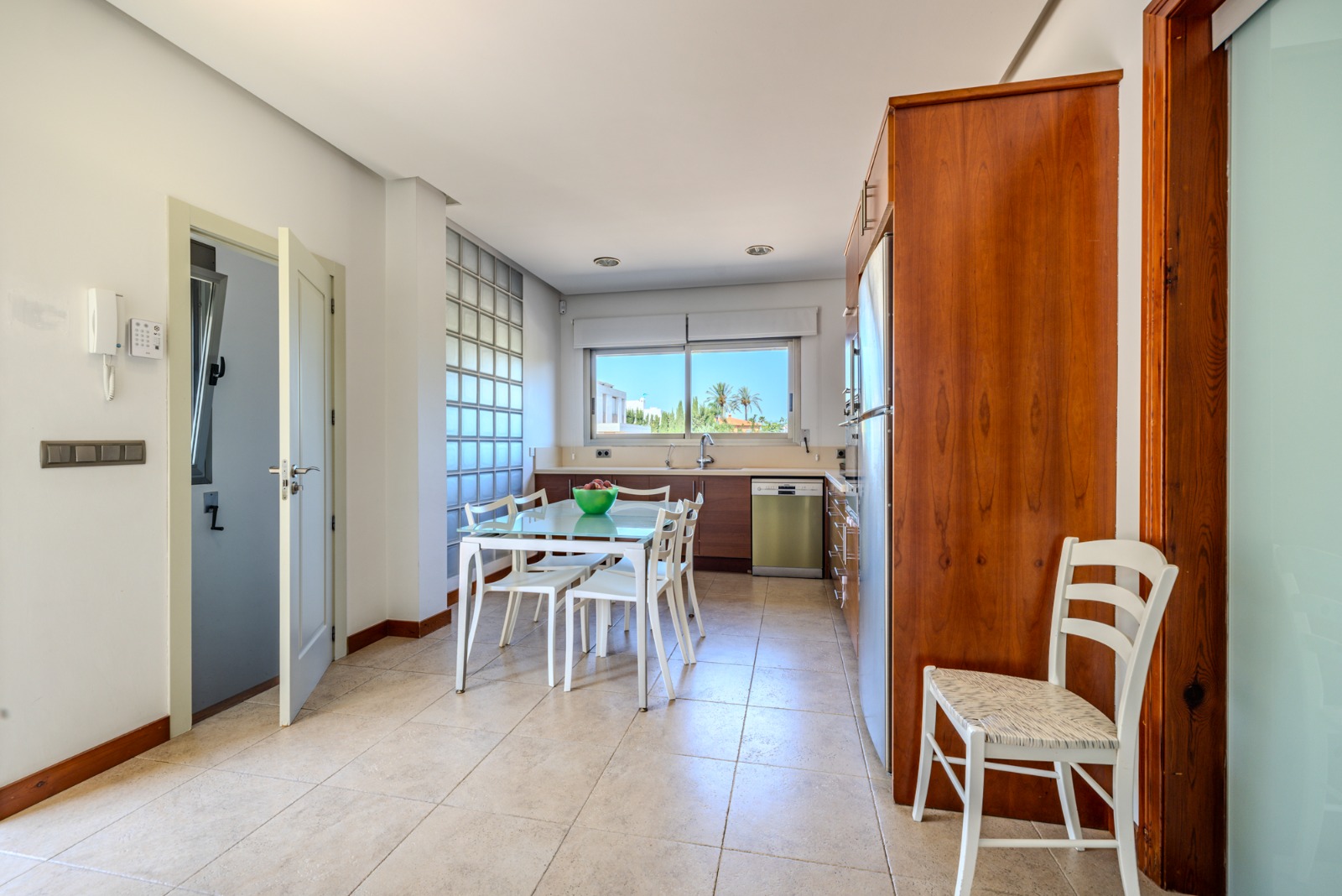 BEAUTIFUL VILLA IN DENIA VERY CLOSE TO THE TOWN