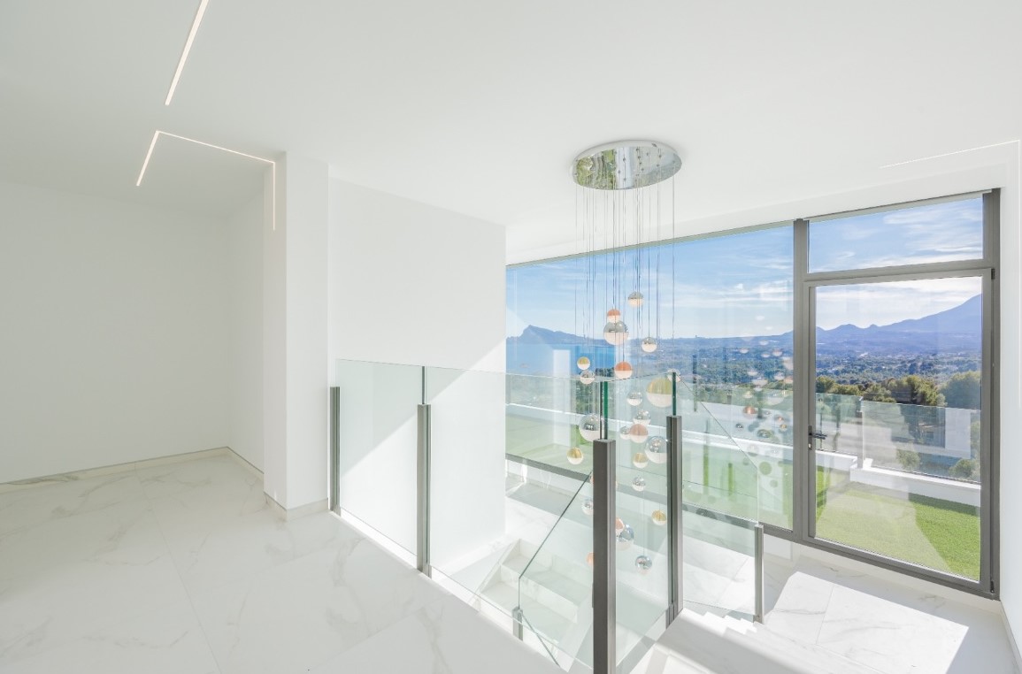 Villa de luxe avec vue panoramique sur la mer à Altea Hills